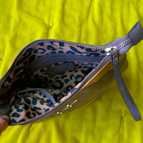 Jessica Simpson Clutch Wristlet Purse - Picture 3 of 8